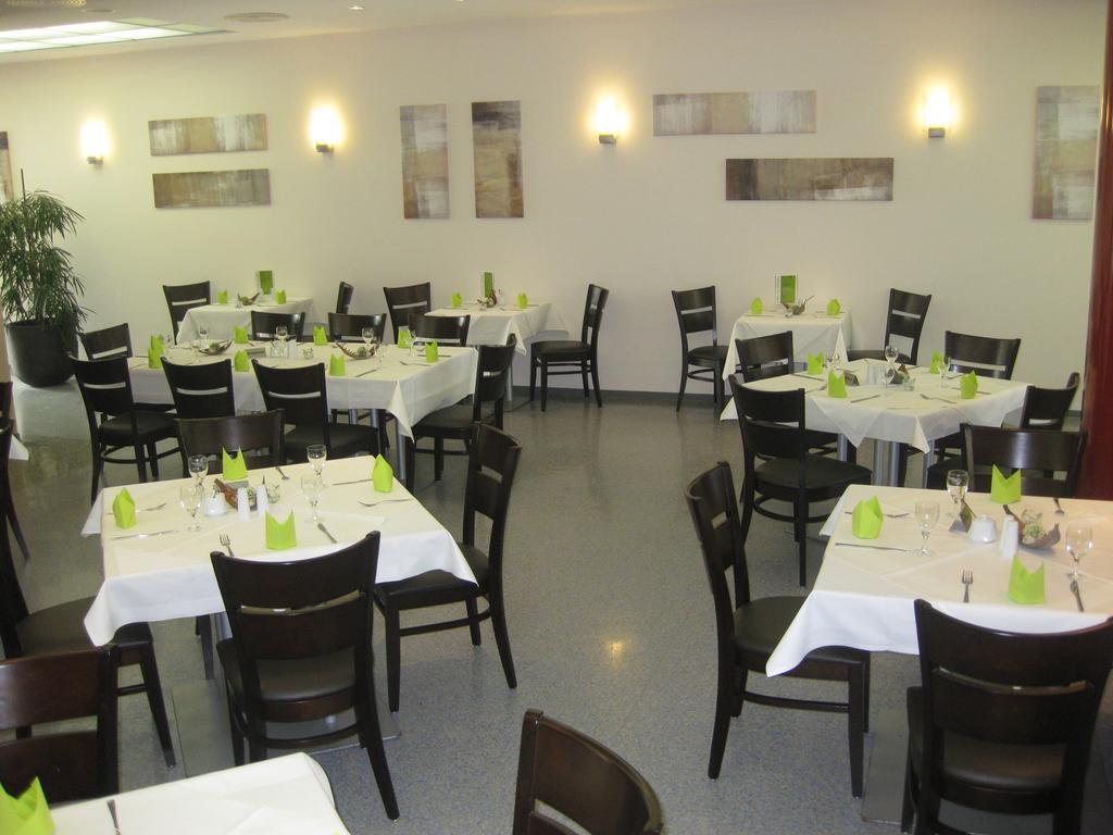Vch Hotel גרייפסוואלד מראה חיצוני תמונה