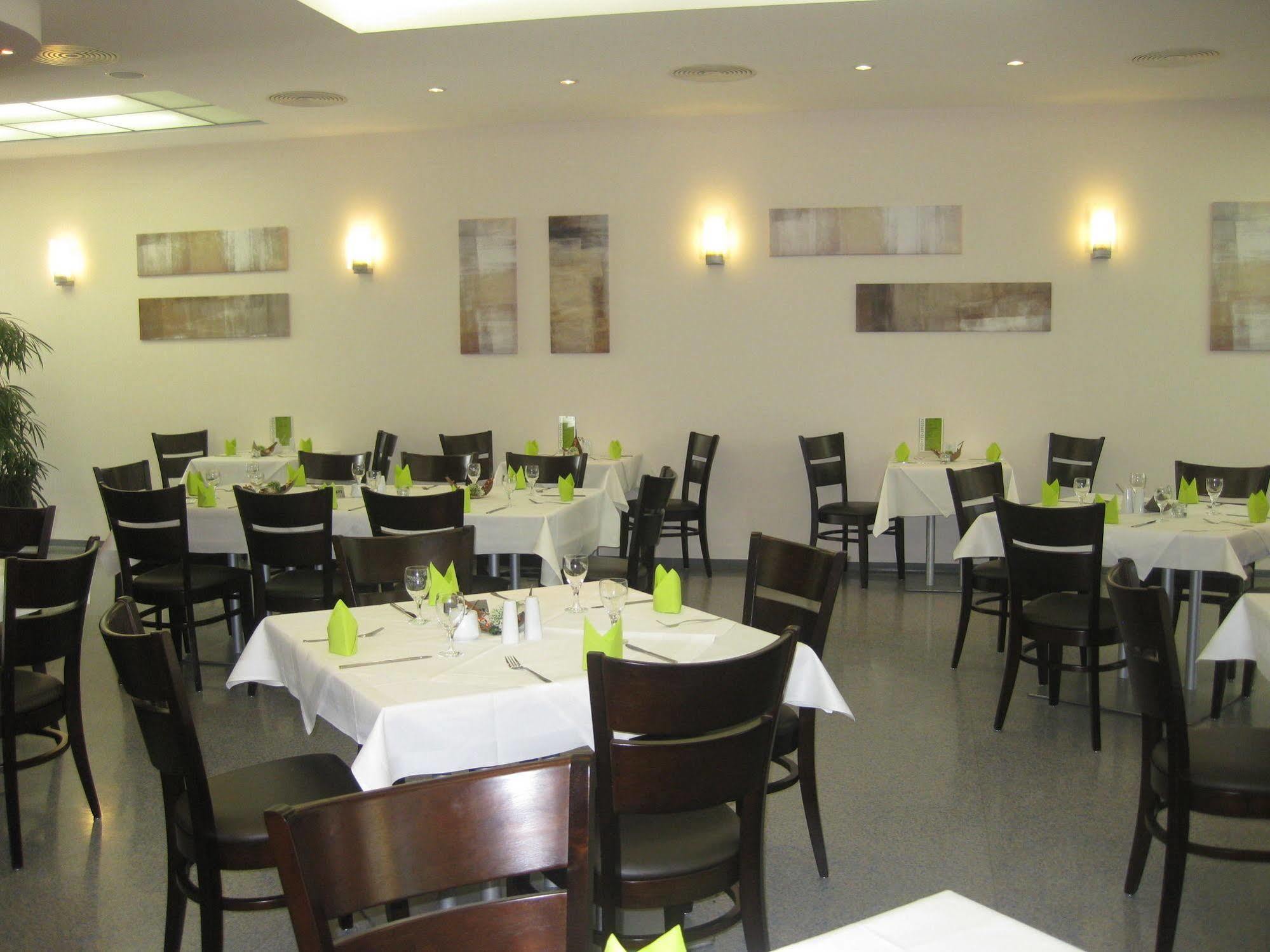 Vch Hotel גרייפסוואלד מראה חיצוני תמונה